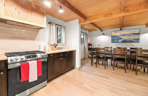Big Bear Lake Cabin | Charming Cabin Escape
