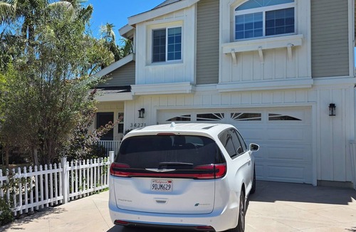Capistrano Beach House | Charming Coastal Retreat New Remodel - 3BR 3 BA Near Dana Point Harbor & Beaches
