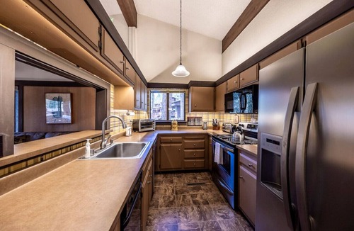Zephyr Cove Villa | Charming Condo | Private Beach & Decks | Sleeps 8