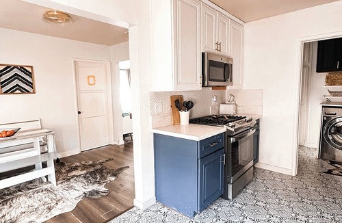 Harbor House | Charming family home in quiet and cozy Lakewood.