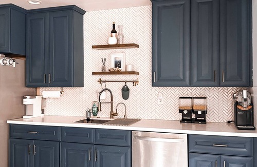 Harbor House | Charming family home in quiet and cozy Lakewood.
