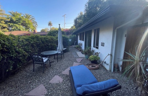 Mission Canyon Cottage | Charming guest cottage in Santa Barbara with access to hiking and the beach