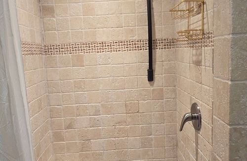 Agoura Hills Apartment | Charming House on A Cul-de-sac, close to all amenities
