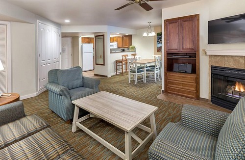 Round Hill Village Resort | Charming Lodge-Style Resort with Something to do in Every Season!