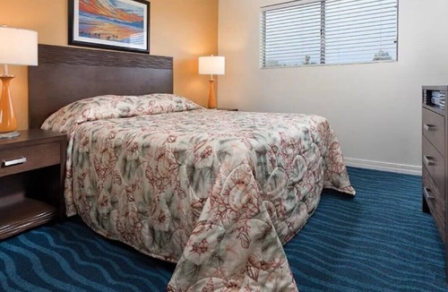 Downtown Resort | Charming resort in superb Pismo Beach short walk to pier with WiFi, fitness room