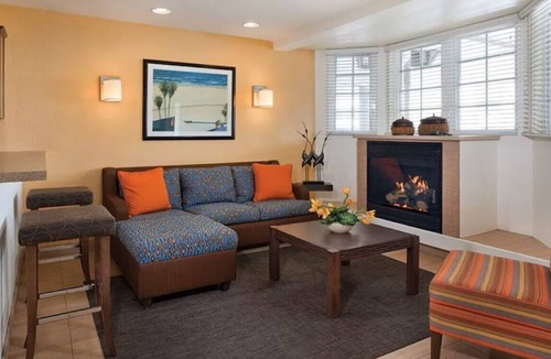 Downtown Resort | Charming resort in superb Pismo Beach short walk to pier with WiFi, fitness room