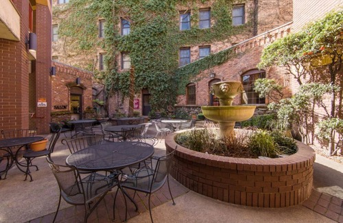 Placerville Condo | Charming Suite on Main Street