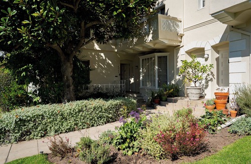 Beachwood Canyon House | Chateau Beachwood