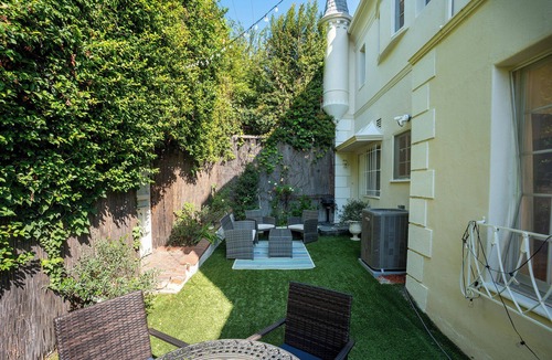 Beachwood Canyon House | Chateau Beachwood