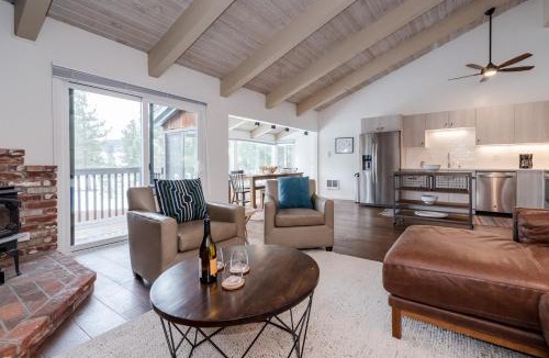 Mammoth Lakes House | Chateau Blanc 11