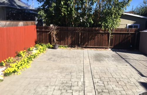 Southwest Berkeley House | Cheerful 2-Bedroom House in Berkeley