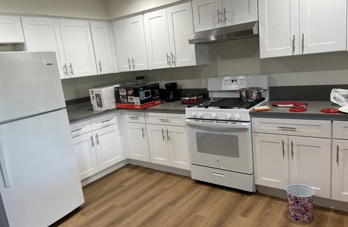 Fontana House | Cheerful home,4bedrooms,6beds,2baths,TV,Central AC