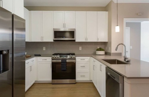 Marina del Rey Apartment | Chic 2-bedroom apartment with fitness room, WiFi in fabulous Marina del Rey