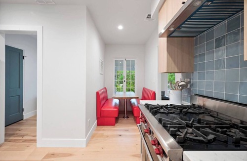 North Hollywood House | Chic 4-Bedroom Vacation Rental in Studio City – Toluca Lake