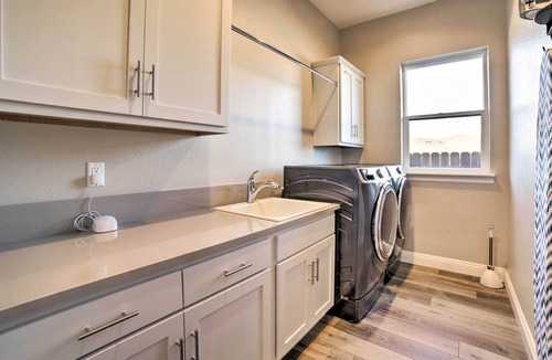 Carson City House | Chic Carson City Home: Hike, Golf, Ski + More!