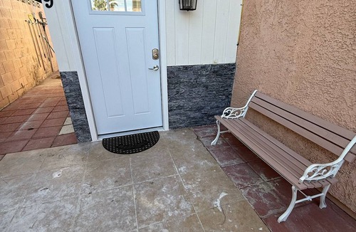 Paradise Apartment | Chic Desert Retreat/Cozy Luxury Escape Minutes from the Las Vegas Strip
