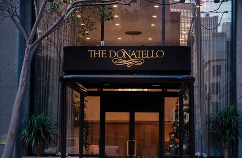 Union Square Condo | Chic King Suite at Wyndham Donatello in SF