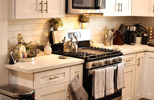 McLaughlin House | City escape near beach sunsets & LA adventures