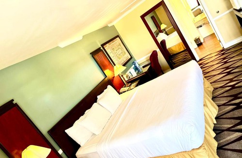 Ridgecrest Hotel | Clarion Inn Near China Lake Naval Station