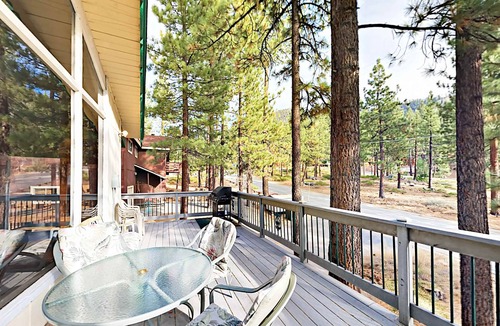South Lake Tahoe House | Classic Charm in South Lake Tahoe Views of the Heavenly Mountain Slopes