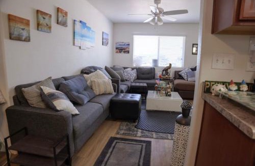 Sunrise Manor House | Close to the strip