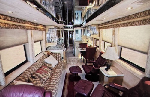 Phoenix Lake-Cedar Ridge House | Close to Yosemite, Enjoy Staying in Luxury Prevost RV