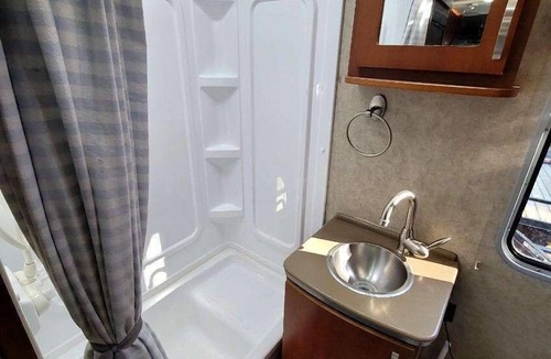 Phoenix Lake-Cedar Ridge House | Close to Yosemite, Stay in our Cute Cozy RV in Enchanting Sonora with AC