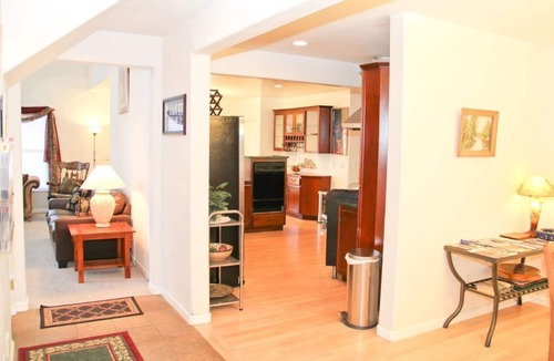 South Lake Tahoe House | Closest Hosted House to the Gondola with Dr Seuss