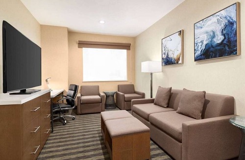 Anaheim Resort Resort | Club Wyndham Anaheim - 2 Bedroom