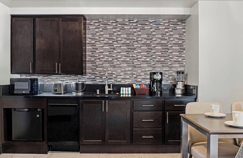 Lower Nob Hill Hotel | Club Wyndham Canterbury