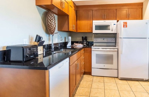 Terra Lago Apartment | Coachella shuttle, Lazy River: 3 x 2BR in resort