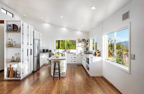 Carpinteria Other | Coastal Zen & Avocado Orchards: A Luxury Wellness tay