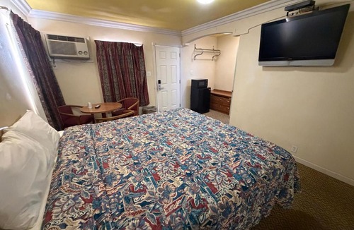 Los Angeles Hotel | Colony Motel