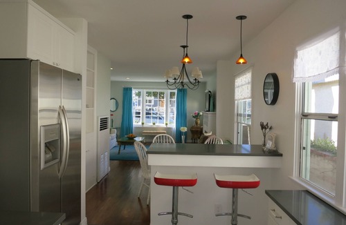 Westchester House | Colorful Boutique 3 bedroom Home -Close to Beach - LMU- Near Golf Course - LAX