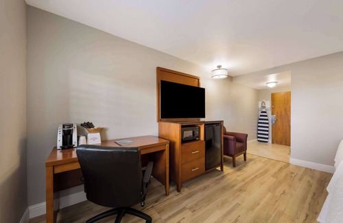San Simeon Hotel | Comfort Inn near Hearst Castle - Cambria