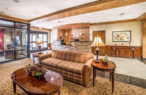 Whitney Ranch Hotel | Comfort Inn & Suites Henderson - Las Vegas