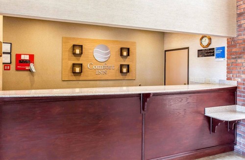 Fallon Hotel | Comfort Inn & Suites Near Fallon Naval Air Station