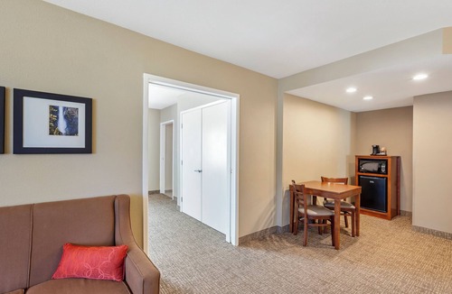 Rocklin Hotel | Comfort Inn & Suites Rocklin - Roseville