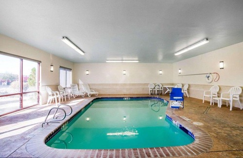 Fernley Hotel | Comfort Suites Fernley