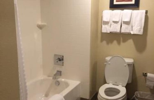 Woodland Hotel | Comfort Suites Woodland - Sacramento Airport