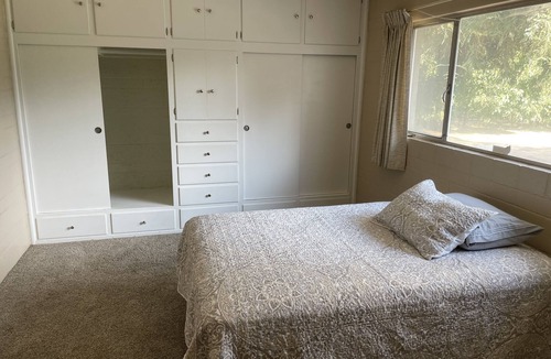 Modesto Other | Comfortable 4/2 Country Home Lots of Parking -Close to Hwy 99 and 132