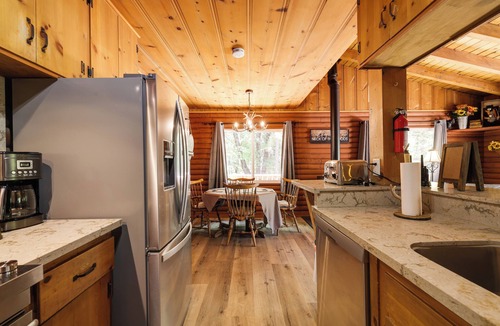 Phoenix Lake-Cedar Ridge Cottage | Community Lake Access: Peaceful Cabin in Sonora!