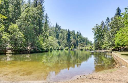 Phoenix Lake-Cedar Ridge House | Community Lake Access: Peaceful Cabin in Sonora!