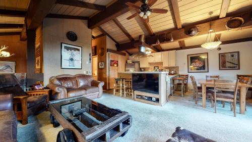 Mammoth Lakes Apartment | Condo de los Pinos #16