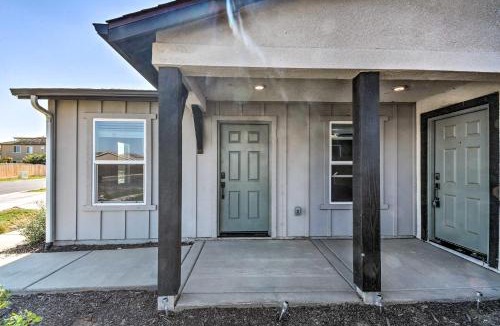 Los Banos Apartment | Contemporary Los Banos Studio < 3 Mi to Dtwn!