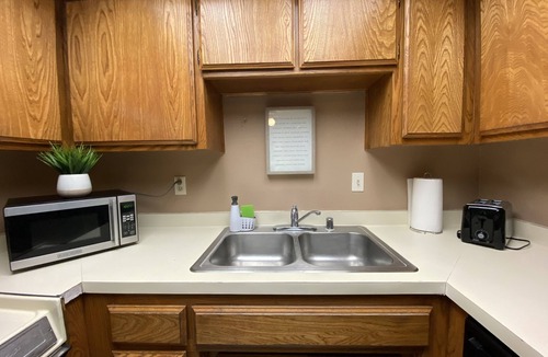 West Park Community Condo | Contemporary Peaceful Getaway with Ample Parking