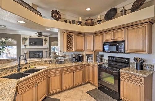 Lake Havasu City House | Convenient Lake Havasu City Gem w/Pool + Views!