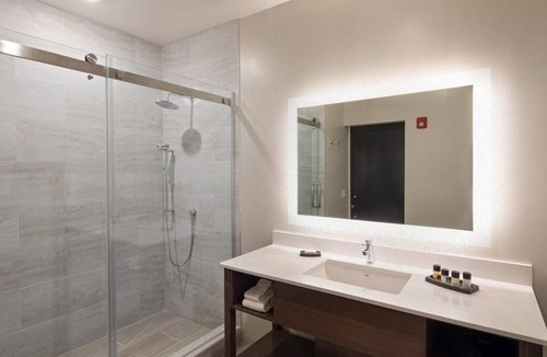 Winters House | Convenient Stay in California! Pets Allowed, Parking, Near Northwest Park