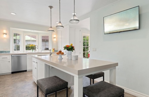 Montecito House | Coral By The Coast | Spacious & Just Minutes to Butterfly Beach