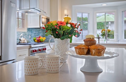 Montecito House | Coral By The Coast | Spacious & Just Minutes to Butterfly Beach